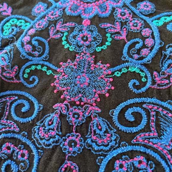 Johnny Was LA Fitted V Neck Embroidered 2/3 length sleeve top. 100% cotton. Boho - Picture 8 of 14